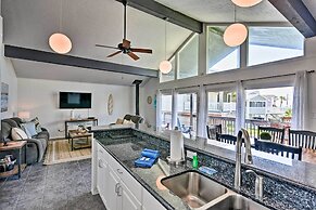 Cozy Galveston Beach House - Walk to the Gulf!