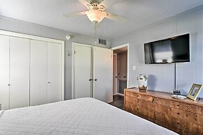 Cozy Galveston Beach House - Walk to the Gulf!