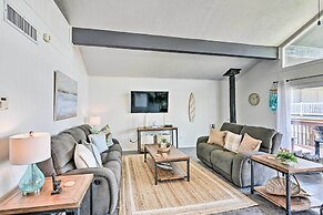 Cozy Galveston Beach House - Walk to the Gulf!