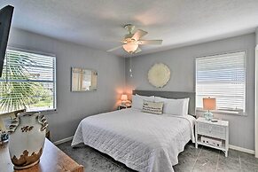 Cozy Galveston Beach House - Walk to the Gulf!