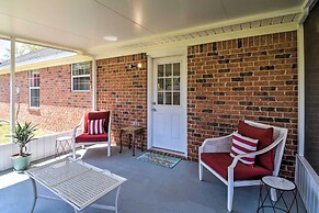 Foley Getaway w/ Fenced Yard - 13 Mi to Beaches!