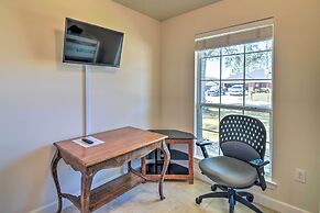 Foley Getaway w/ Fenced Yard - 13 Mi to Beaches!