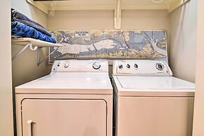 < 1 Mi to Beach: Salty Dog House in Galveston!