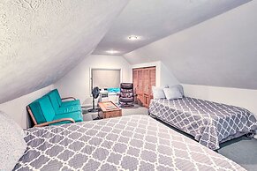 Secluded Bass Lake Cabin, 9 Mi. to Traverse City!