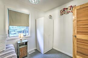 Secluded Bass Lake Cabin, 9 Mi. to Traverse City!