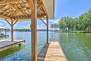 The Lake Escape: Boat Dock, Paddle Board, Kayak!