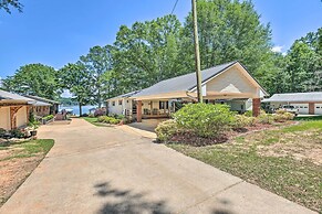 The Lake Escape: Boat Dock, Fire Pit, Kayak!