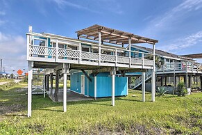 Galveston Beachfront House w/ Deck & Ocean Views!