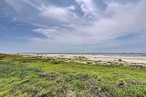 Spacious + Modern Family Duplex in Galveston!