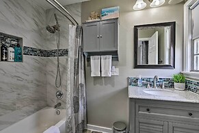 Spacious + Modern Family Duplex in Galveston!