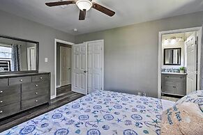 Spacious + Modern Family Duplex in Galveston!