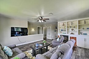 Spacious + Modern Family Duplex in Galveston!