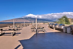 Beachfront Kihei Sanctuary w/ Lanai & Ocean Views!
