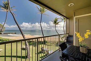 Waipouli Beachfront Condo w/ Balcony + Ocean Views