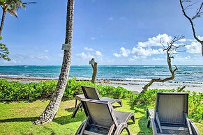 Waipouli Beachfront Condo w/ Balcony + Ocean Views