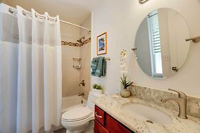 Waipouli Beachfront Condo w/ Balcony + Ocean Views