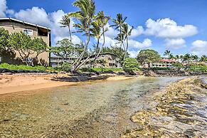 Waipouli Beachfront Condo w/ Balcony + Ocean Views