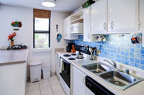 Oceanview Kailua-kona Condo With Private Balcony!