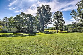 Lovely Brookfield Home w/ Private Deck & Views