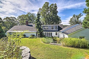 Lovely Brookfield Home w/ Private Deck & Views