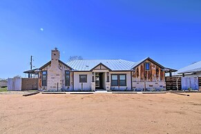 'uncorked Ranch' Hill Country Home: 1 Mi to Winery