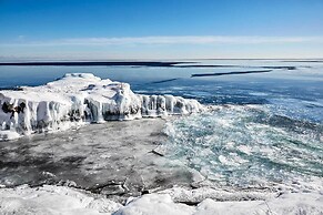 'reflections' Cabin on Lake Superior - Near Lutsen