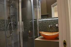 Luxury Three Bedroom Flat in Rome Center