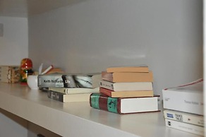 Luxury Three Bedroom Flat in Rome Center