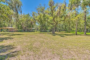 Waterside Anglers Heaven: Crooked River Fish Camp