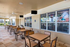 Spacious Kissimmee Villa - 3 Mi to Disney World!