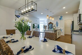 Ocean View Home w/ Beach Shuttle, 5 Mi to Coast!