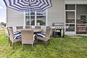 Ocean View Home w/ Beach Shuttle, 5 Mi to Coast!