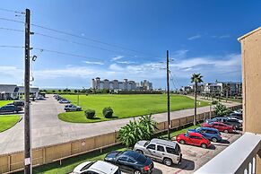 Refreshing Galveston Condo w/ 2 Balconies!