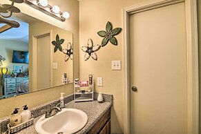 Refreshing Galveston Condo w/ 2 Balconies!