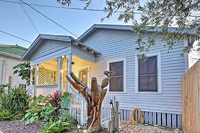 Historic Galveston Home: Walkable Neighborhood!