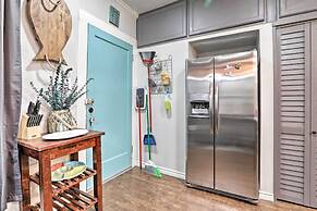 Historic Galveston Home: Walkable Neighborhood!