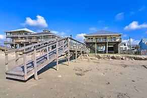 Beachfront Galveston Getaway w/ Deck & Views!