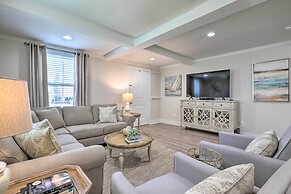 Walk to Beach: Home in Galveston!