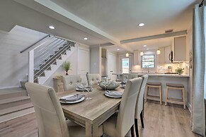 Walk to Beach: Home in Galveston!