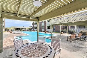 Galveston East End Condo w/ Pool < 1 Mi to Beach!