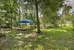 Charming Waldo Getaway Near Lake Santa Fe!