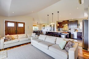 Kona Coast Hideaway w/ Patio & Pacific Ocean Views