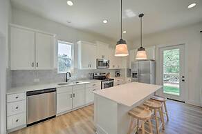 Canyon Lake Home w/ Deck ~ 1 Mi to Comal Park