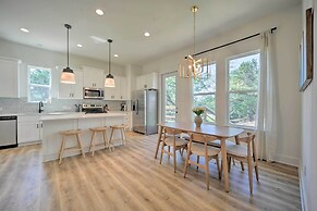 Canyon Lake Home w/ Deck ~ 1 Mi to Comal Park