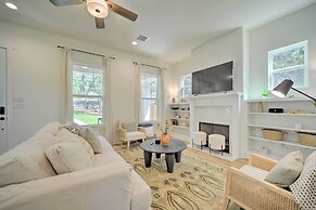 Canyon Lake Home w/ Deck ~ 1 Mi to Comal Park