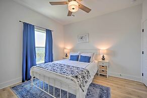 Canyon Lake Home w/ Deck ~ 1 Mi to Comal Park