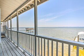 Bayfront Niceville Getaway w/ Private Dock!