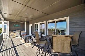 Luxe Canyon Lake Home w/ Gorgeous Lake Views!