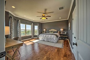 Luxe Canyon Lake Home w/ Gorgeous Lake Views!