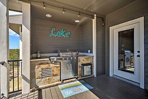 Luxe Canyon Lake Home w/ Gorgeous Lake Views!